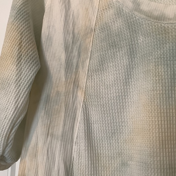 POL top - Picture 2 of 4